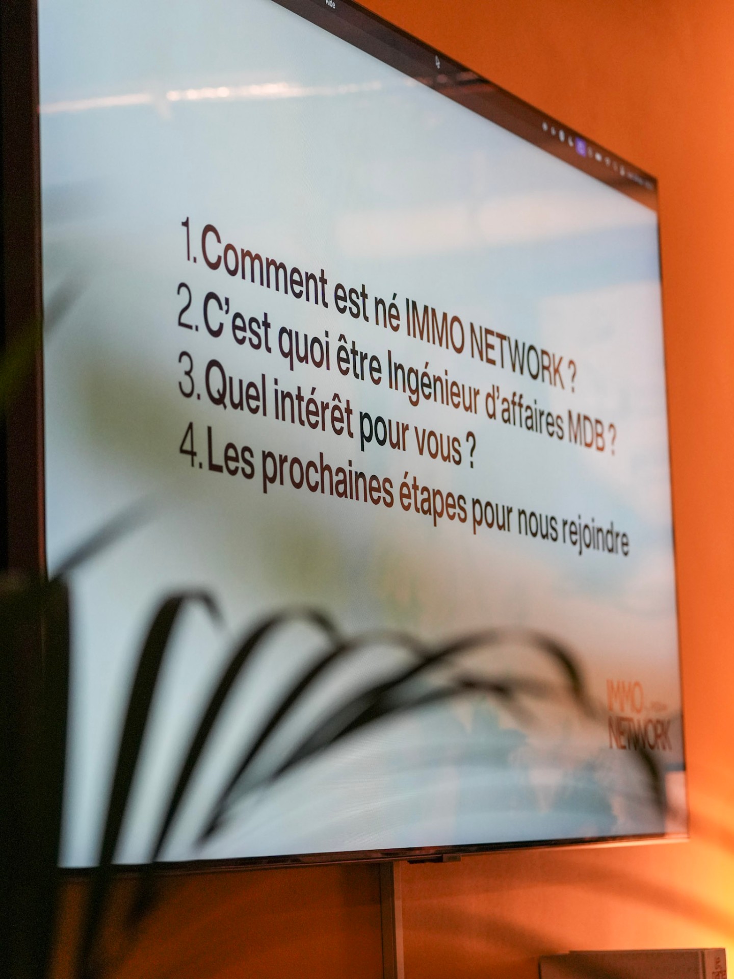 Présentation IMMO NETWORK sur écran